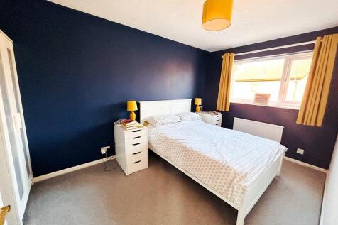 Master Bedroom.JPEG
