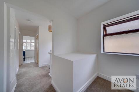 19 Collinsfield Hallway .jpg