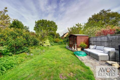 19 Collinsfield Garden .jpg