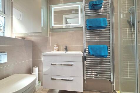 Shower Room.JPG