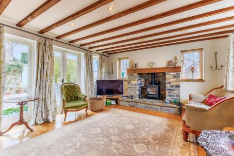 Sitting Room 3.jpg