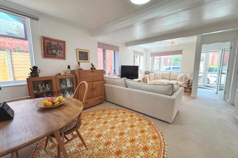 Sitting Room.JPG