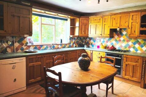 Kitchen Breakfast Room.JPEG