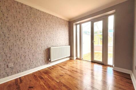 Dining Room.JPG