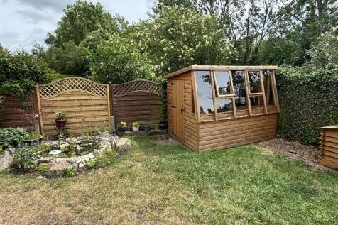 Potting Shed.JPG