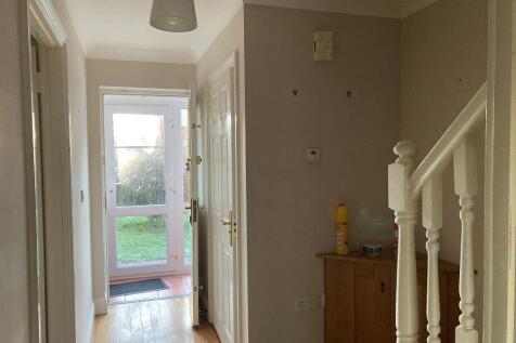 Entrance Hallway.JPEG