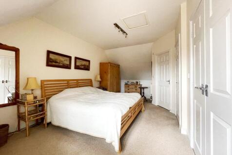 Master Bedroom.JPG