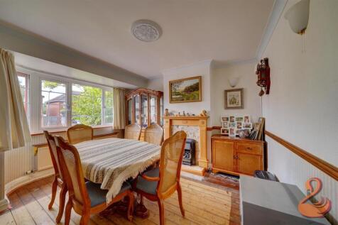 7 Lichfield Ave (1).jpg