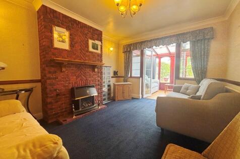 Sitting Room.JPG