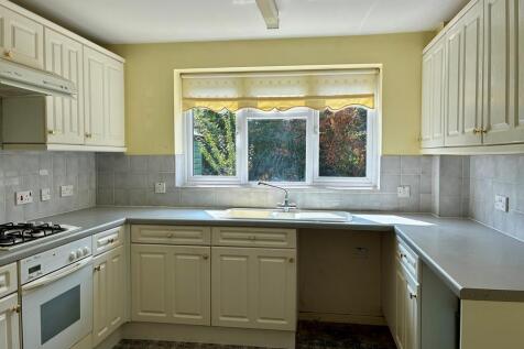 Kitchen (2).JPEG
