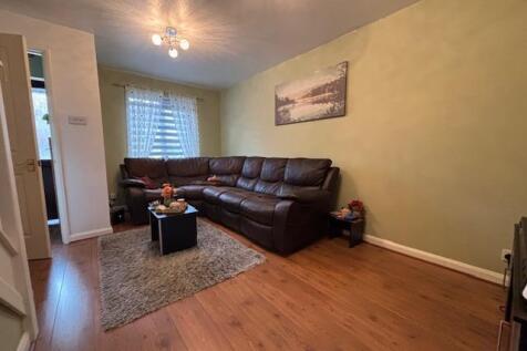 Sitting Room (2).jpg