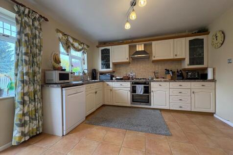 Kitchen Diner (3).jpeg