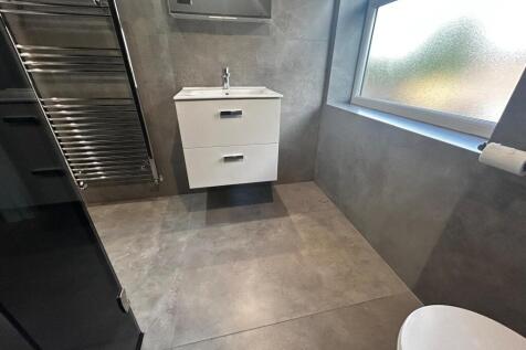 BAthroom 3
