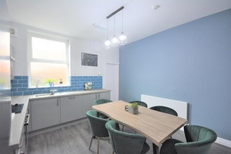 Kitchen Diner 1