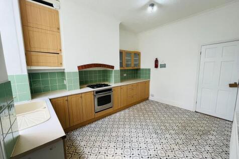 Kitchen (1)