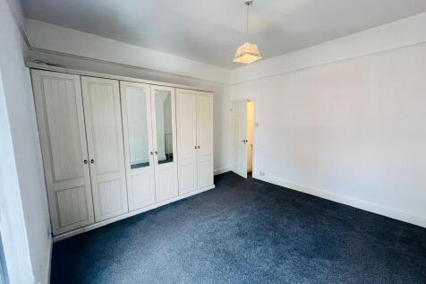Bedroom 1 (1)