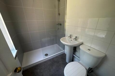 Bedroom 2 En Suite