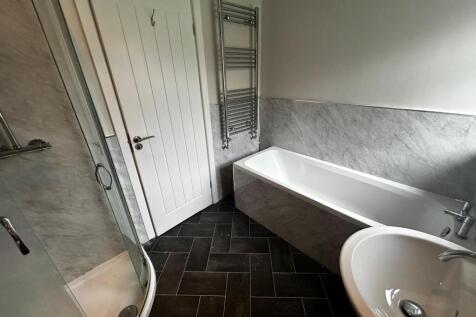 Bathroom (3)