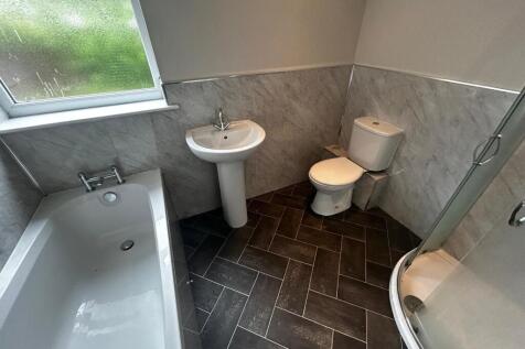 Bathroom (4)