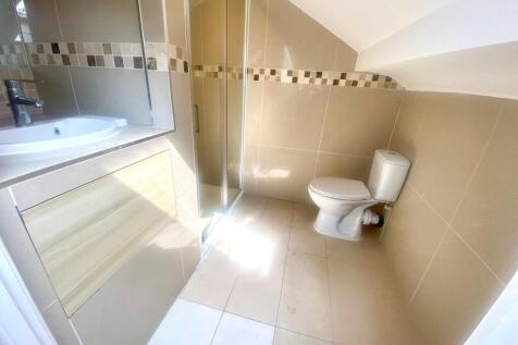 2nd Bathroom