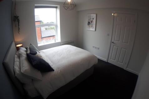 Flat 4 Bedroom 1