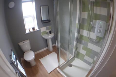 Flat 4 Bathroom
