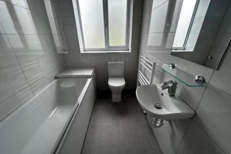 Bathroom (3)