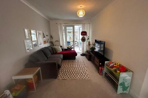 Lounge 1