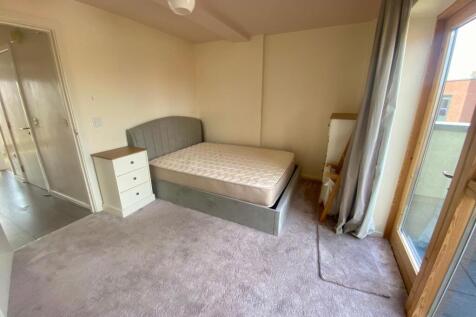 Bedroom 1a
