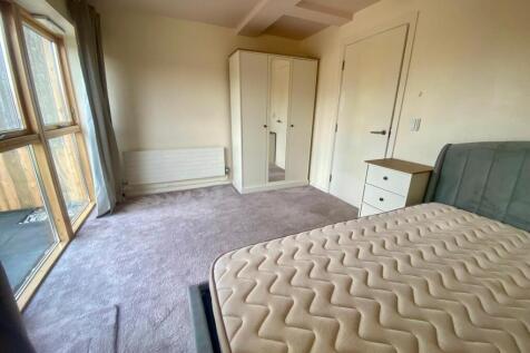 Bedroom 1b