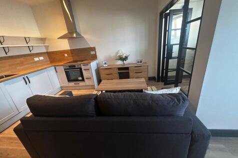 Lounge Dine Kitchen 