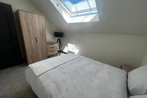 Bedroom (4)