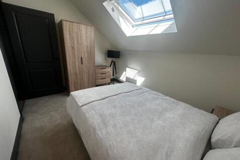 Bedroom (2)