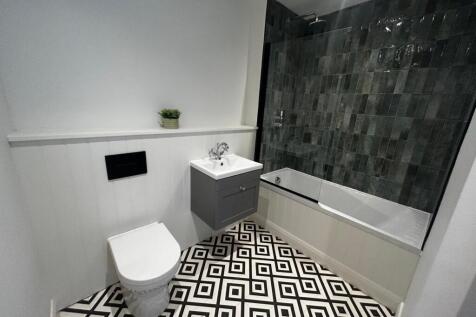Bathroom (3)