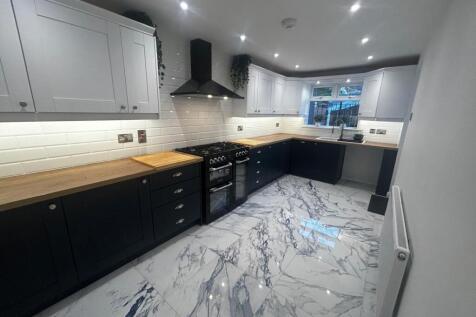 Kitchen (1)