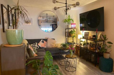 Lounge 2