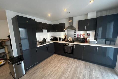 Kitchen b