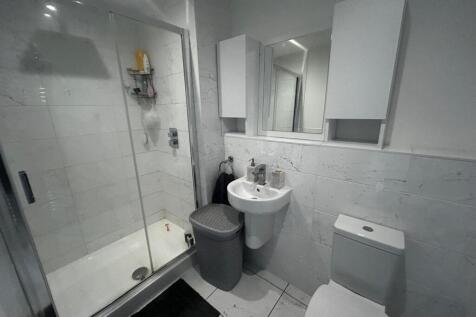 Bedroom 1 En Suite