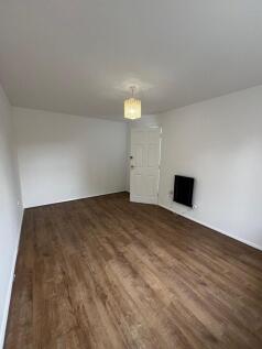Bedroom 1 (1)