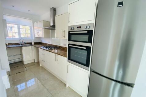 Kitchen: