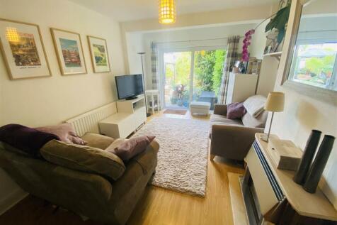 Living Room: