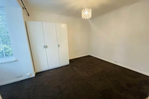 Bedroom Alternate View: