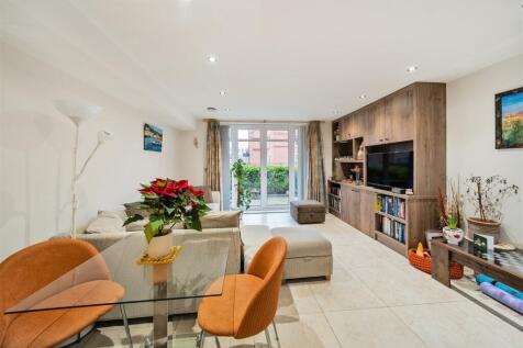 Reception Room: