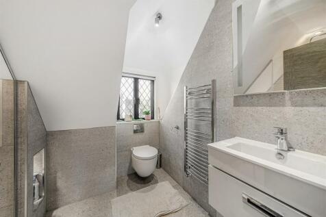 Shower Room: