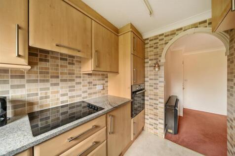 Kitchen: