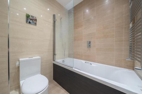 Family Bathroom:
