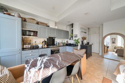 Reception Room/Open Plan Kitchen: