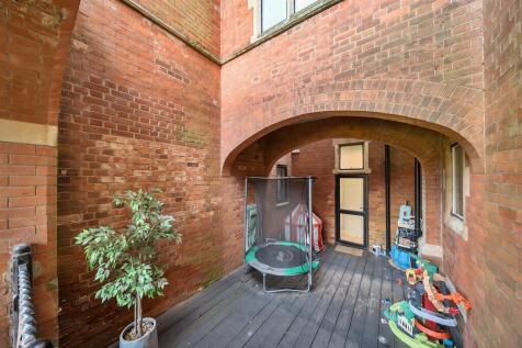 Private Terrace: