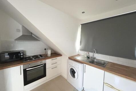 Kitchen: