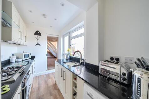 Kitchen: